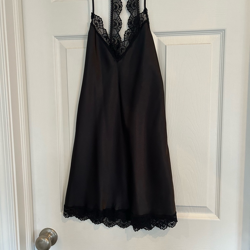 Bloom Black Lace-Trim Chemise